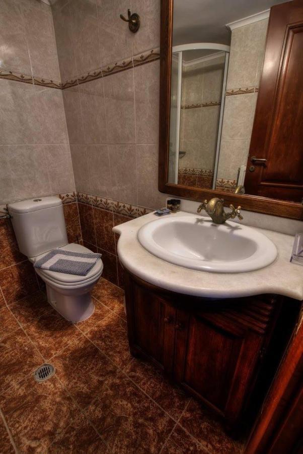 Hotel Isaraiko Spiti Agia Theodora Isaris Eksteriør billede
