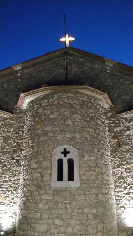 Hotel Isaraiko Spiti Agia Theodora Isaris Eksteriør billede